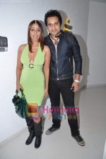 Kashmira Shah, Krushna at Baz Lahrman and artist Vincent Fantauzzo Classic Tour in Hotel le Sutra on 2nd Jan 2010 (2).JPG